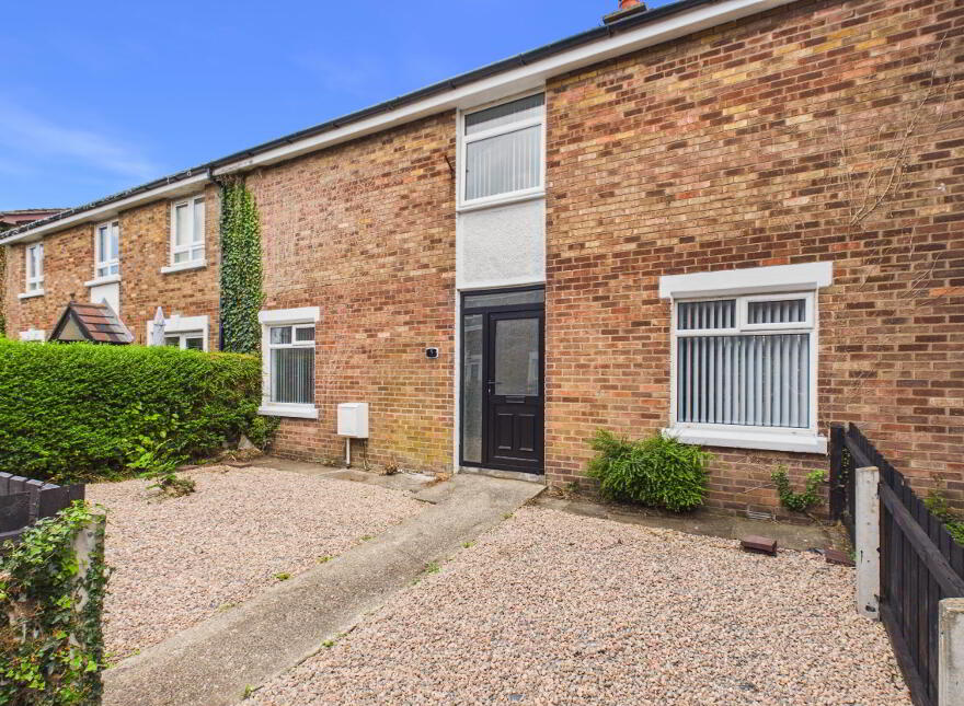 5 Moyne Gardens, Newtownards, BT23 8NJ photo