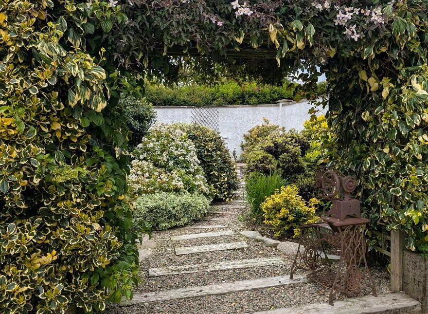 106 Coolkeeran Road, Ballyomoney, Armoy, BT53 8YE