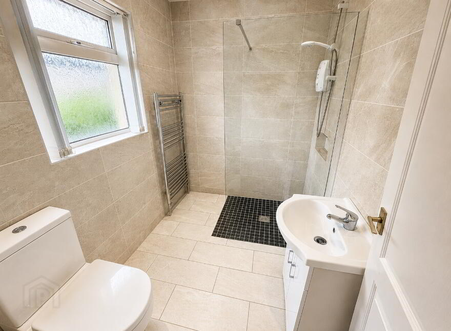 22 St Canices Park, Eglinton, L’derry, BT47 3AQ