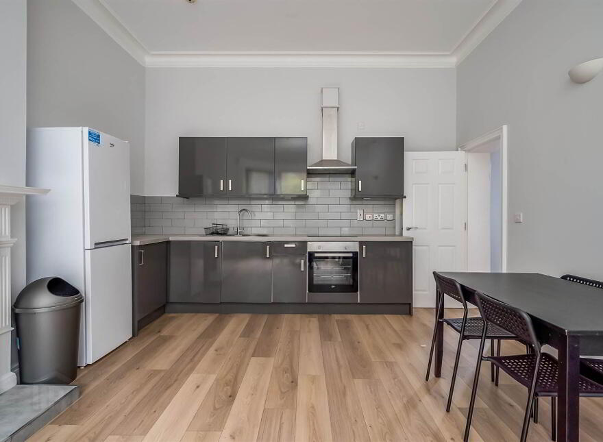 Apt 1, 62 Malone Road, Belfast, BT9 5BT