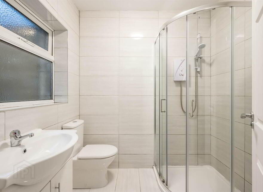 Apt 1, 62 Malone Road, Belfast, BT9 5BT