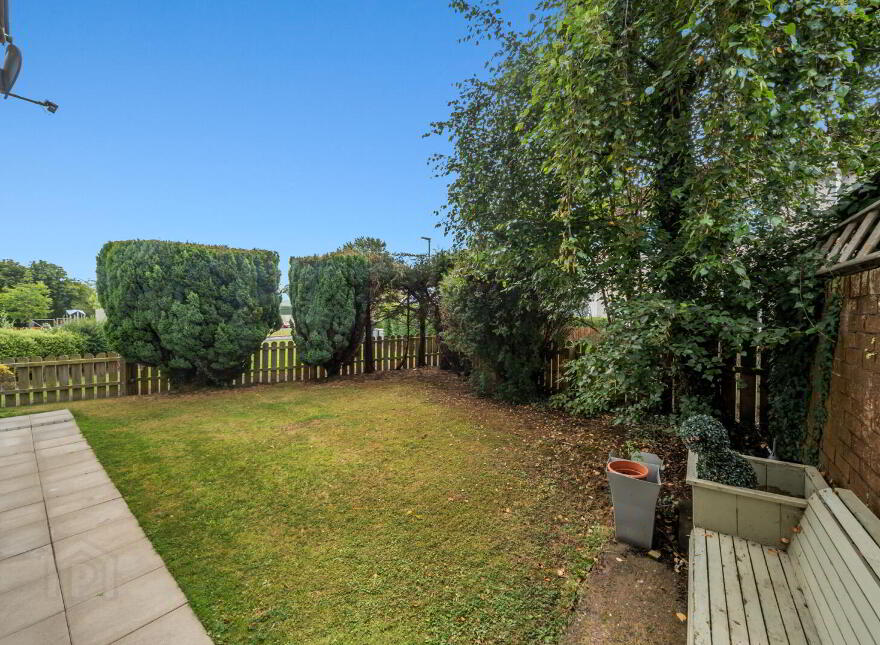 56 Glenmore Park, Lisburn, BT27 4RT