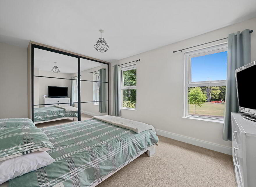 56 Glenmore Park, Lisburn, BT27 4RT