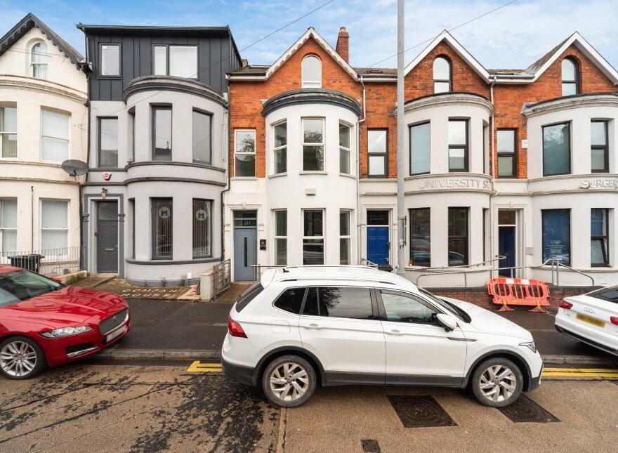 140 University Street, Belfast, BT7 1HH