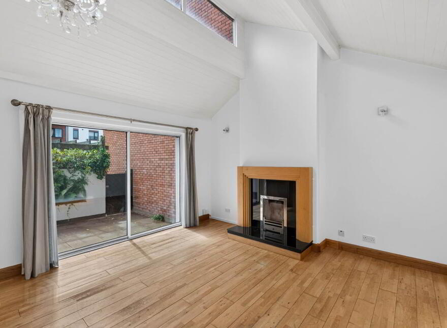 10 Upper Malone Crescent, Belfast, BT9 6PR