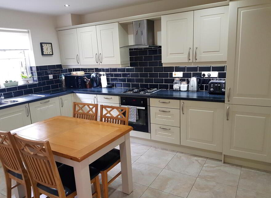 Blackwood Avenue, Newtownards, BT23 4XT
