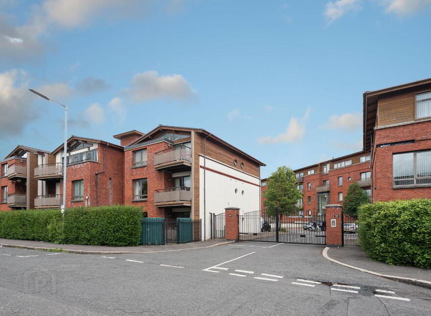 74 Stranmillis Wharf, Belfast, BT9 5GN