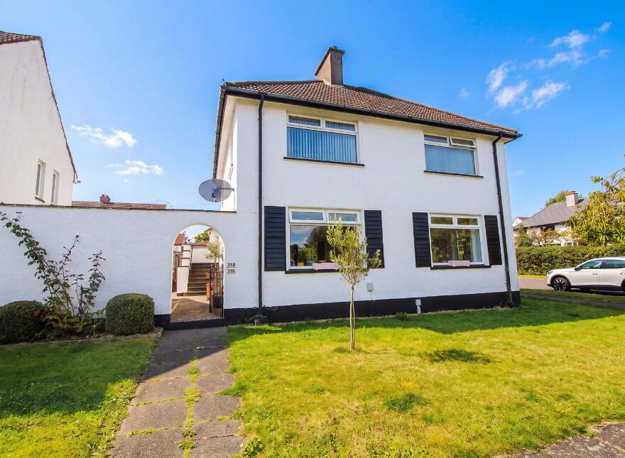 318 Merville Garden Village, Newtownabbey, BT37 9TU photo