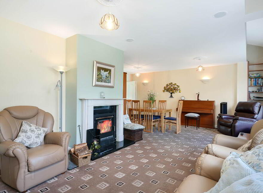 9 Drinaghmore Close, Leopardstown, Dublin, D18A372