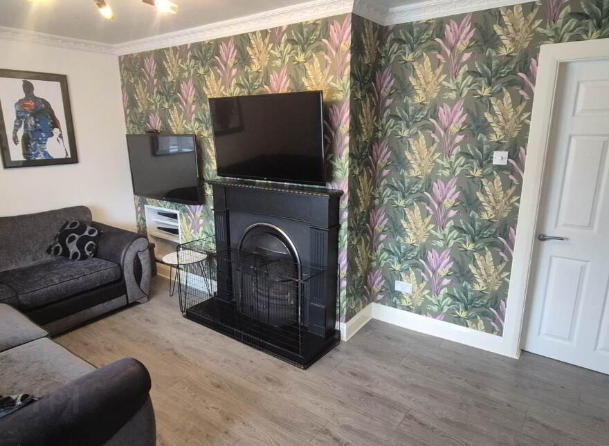 16 Eastway Gardens, Derry, BT48 9QB