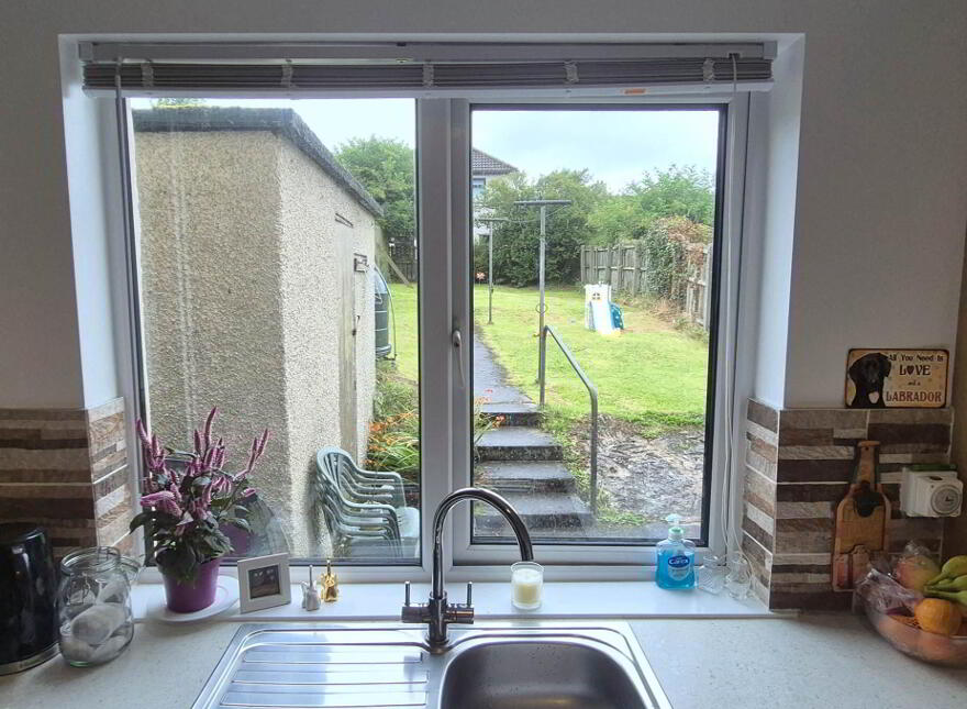 16 Eastway Gardens, Derry, BT48 9QB