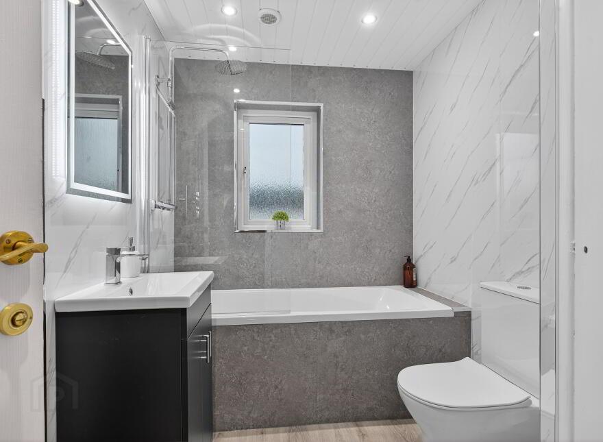 21 Shona Green, Ballykeel 1, Ballymena, BT42 4AT