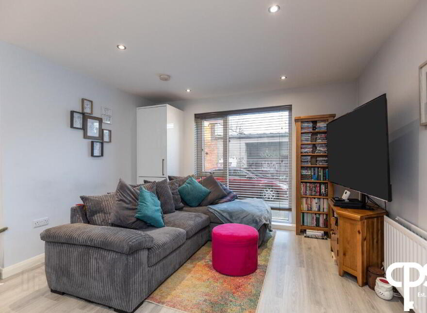 Apt 2, 32 Gardiner Street, Belfast, BT13 2GT