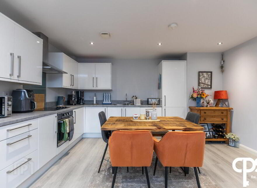 Apt 2, 32 Gardiner Street, Belfast, BT13 2GT