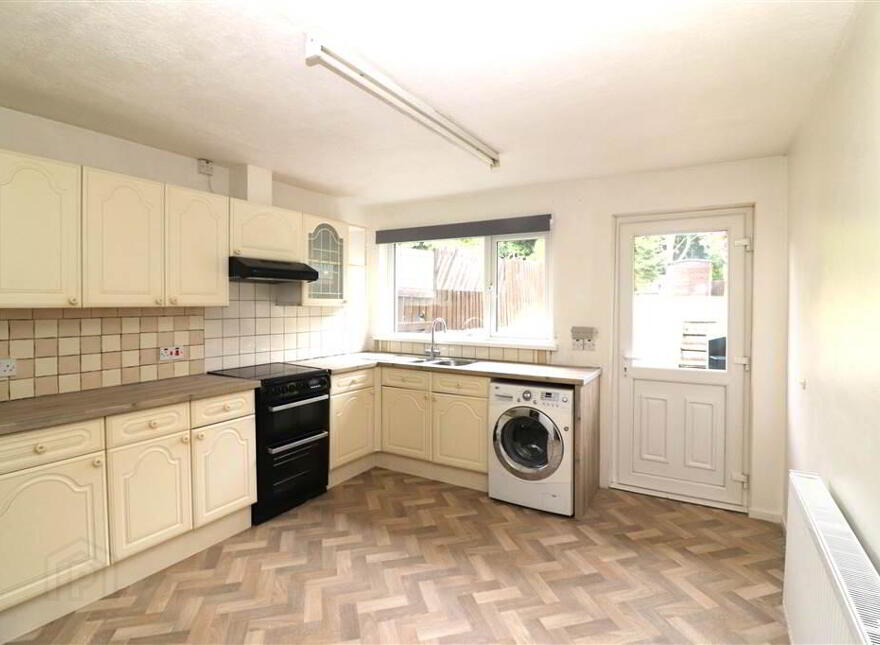 15 Wesley Street, Lisburn, BT27 4TB