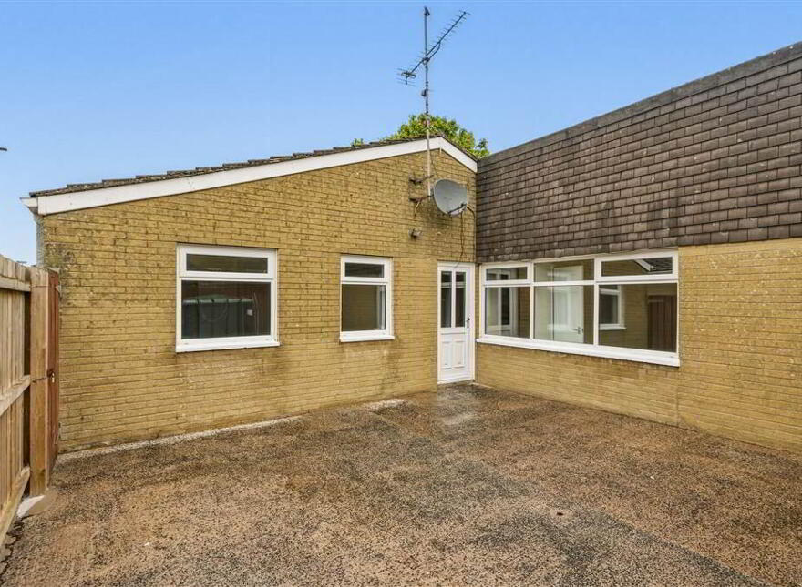 23 Kincora, Ballymena, BT42 3BB