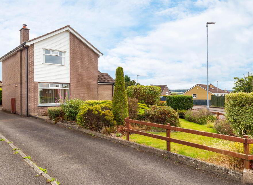 53 Clare Heights, Ballyclare, BT39 9HA