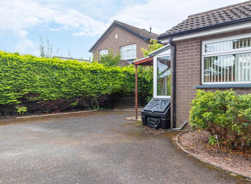 53 Clare Heights, Ballyclare, BT39 9HA