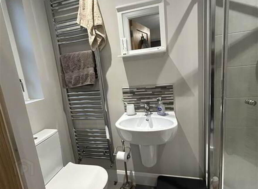 3 Evesham Lane, Bangor, BT19 1FU