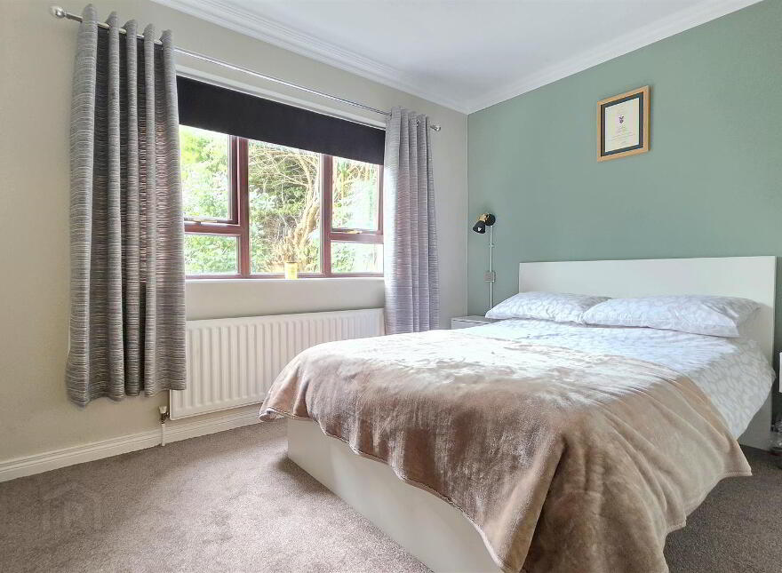 1 Broadlands, Carrickfergus, BT38 7BL