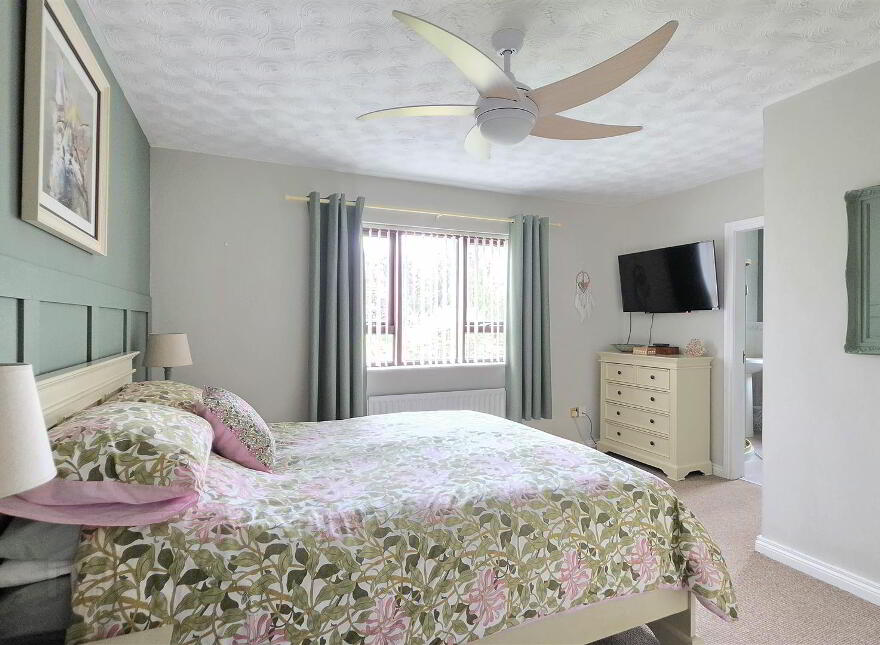 1 Broadlands, Carrickfergus, BT38 7BL