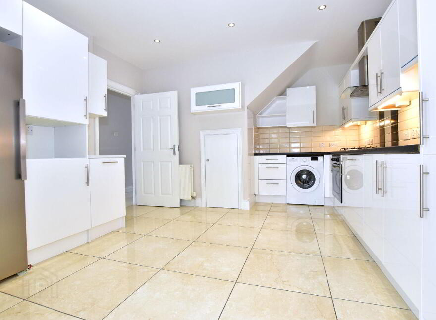 17 Magheralave Meadows, Lisburn, BT28 3NT