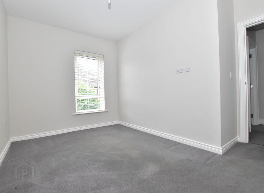 17 Magheralave Meadows, Lisburn, BT28 3NT