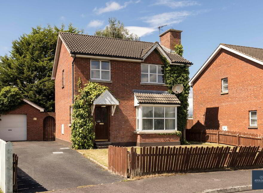 42 Avondale Manor, Craigavon, BT64 1AE