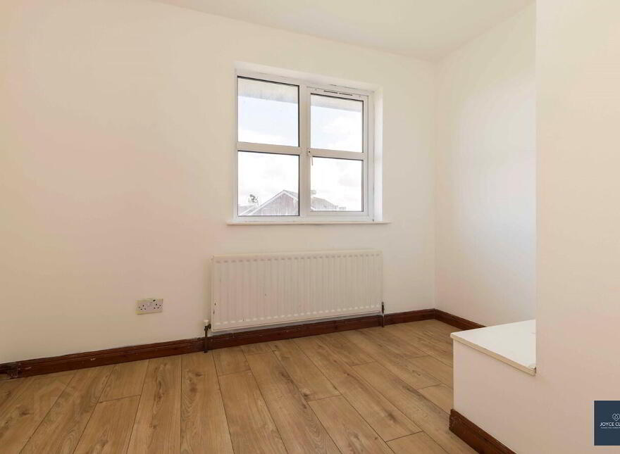 42 Avondale Manor, Craigavon, BT64 1AE