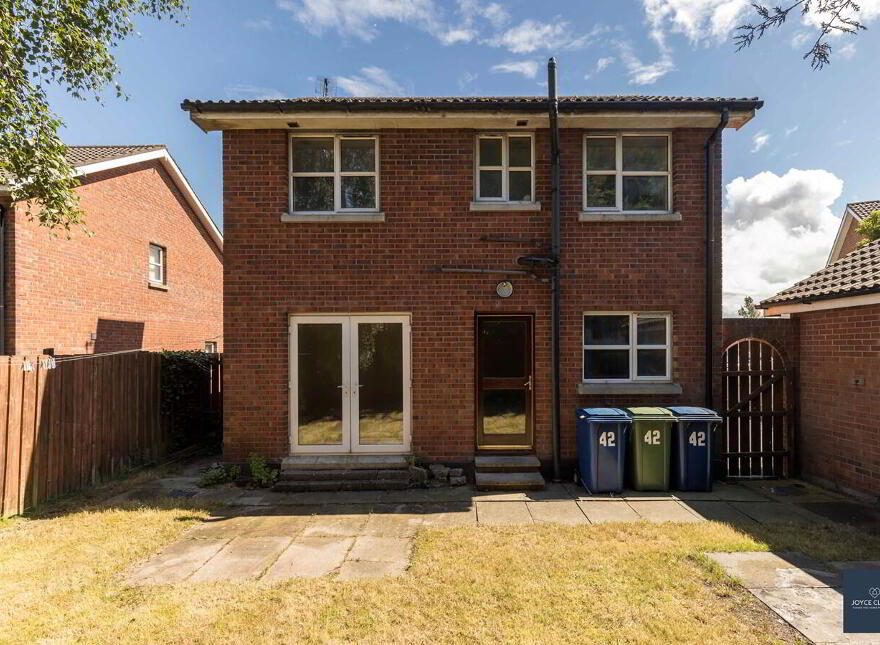 42 Avondale Manor, Craigavon, BT64 1AE