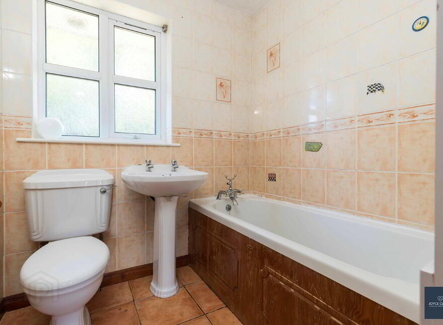 42 Avondale Manor, Craigavon, BT64 1AE