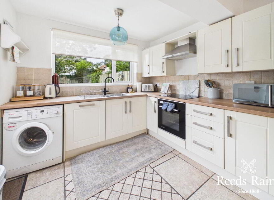 63 Seaview Drive, Belfast, BT15 3NB