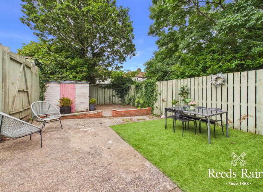 63 Seaview Drive, Belfast, BT15 3NB