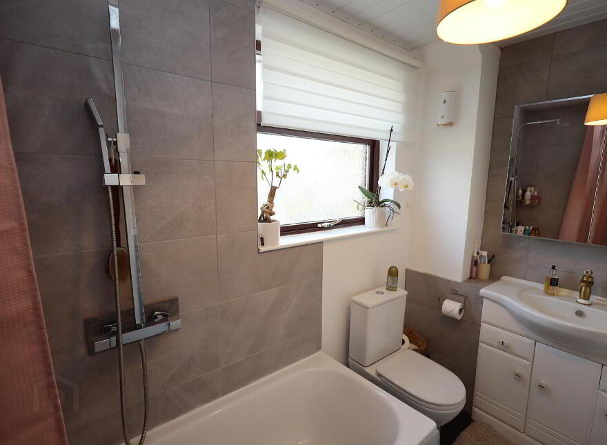 1 Raholp Park, Newtownabbey, BT37 0JU