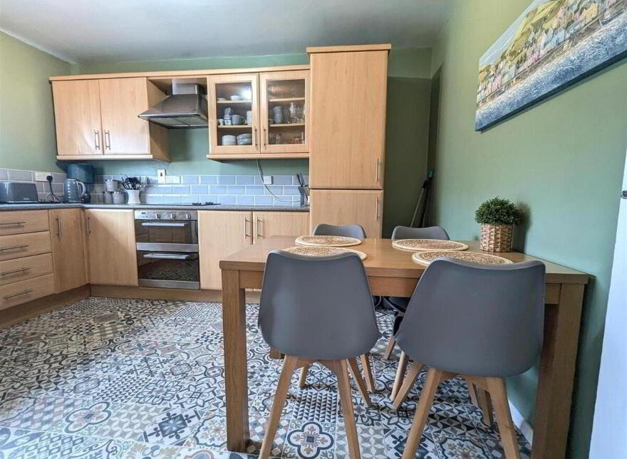 11b Park Avenue Apartments, Central Promenade, Belfast, BT33 0DY