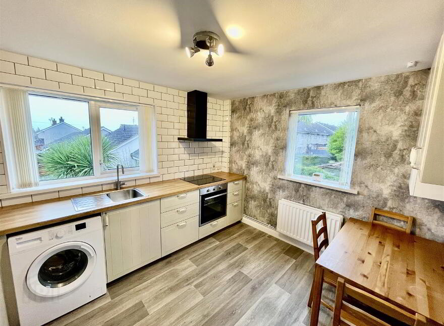 7b Rathgill Terrace, Bangor, BT19 7WF