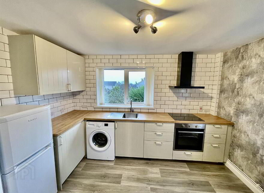 7b Rathgill Terrace, Bangor, BT19 7WF
