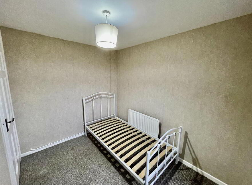 7b Rathgill Terrace, Bangor, BT19 7WF