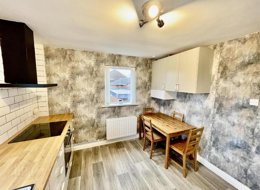 7b Rathgill Terrace, Bangor, BT19 7WF