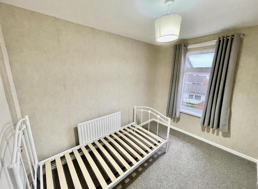 7b Rathgill Terrace, Bangor, BT19 7WF