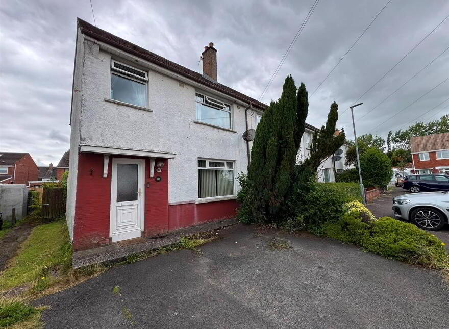 102 Kings Road, Whiteabbey, Newtownabbey, BT37 0DB photo