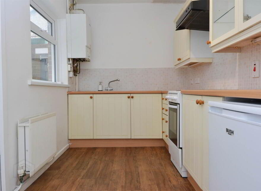16 Holland Drive, Ballyhackamore, Belfast, BT5 6EH