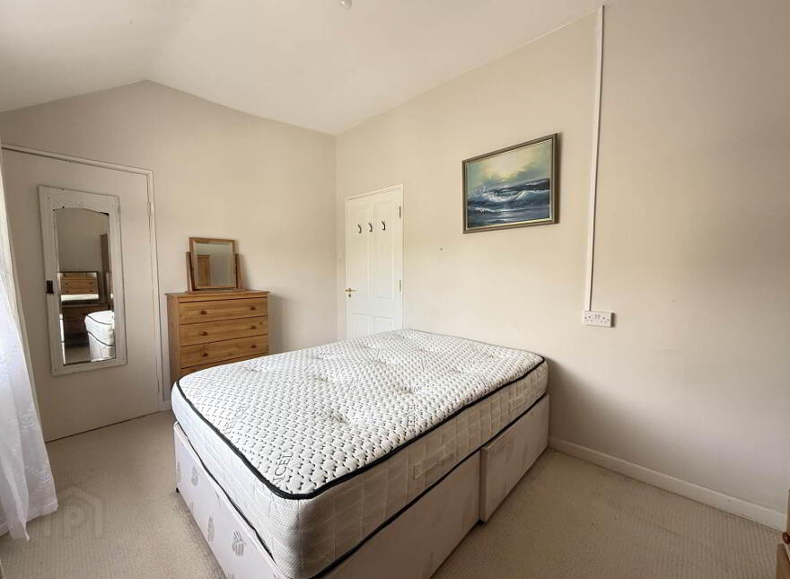 4 Mountain View Drive, Cahir, County Tipperary, E21K803