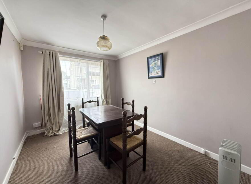 4 Mountain View Drive, Cahir, County Tipperary, E21K803