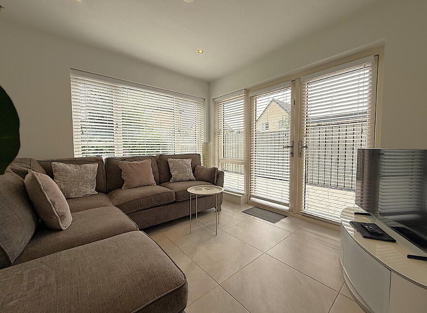 62 Ayrshire Avenue, Lisburn, BT28 2WF