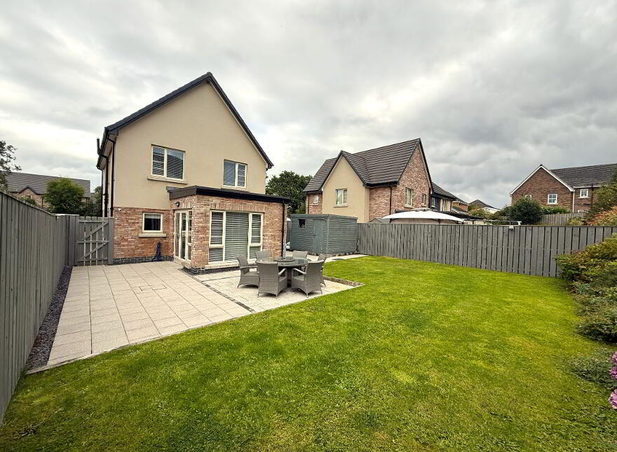 62 Ayrshire Avenue, Lisburn, BT28 2WF
