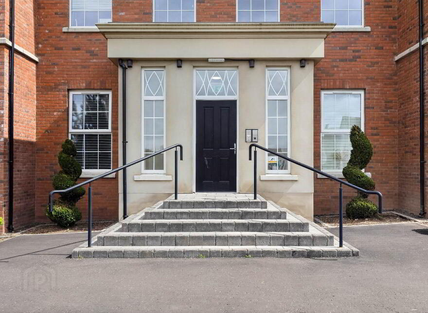 41 Millmount Village Square, Dundonald, Belfast, BT16 1YX