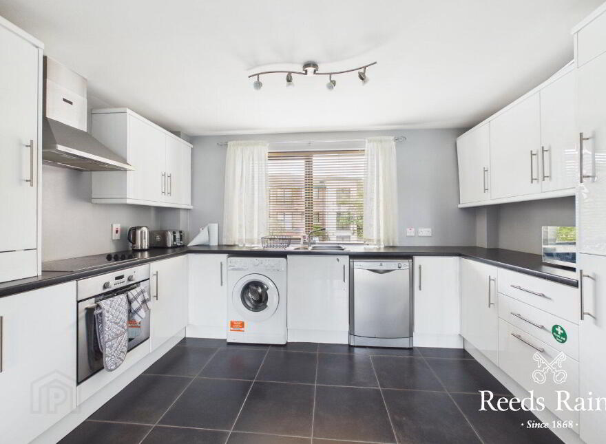 6 Old Shore Close, Carrickfergus, BT38 8ZJ
