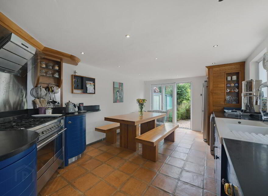 51 Rugby Road, University Street, Belfast, BT7 1PT