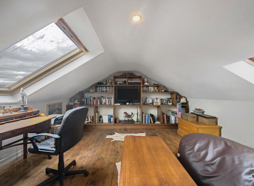 51 Rugby Road, University Street, Belfast, BT7 1PT